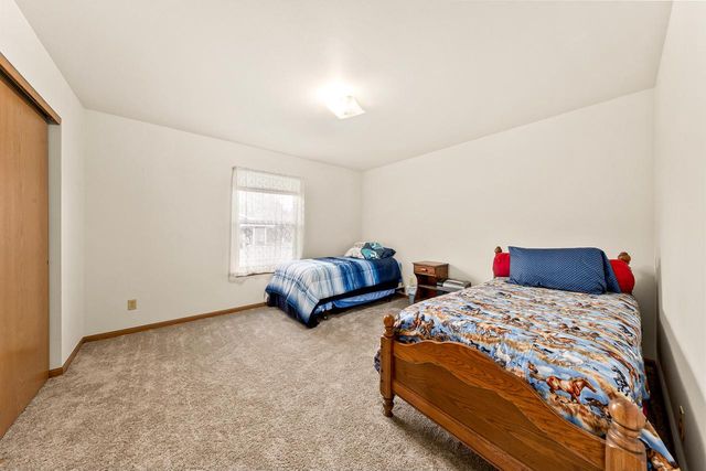 1711 Airport DRIVE, Hartford, WI 53027