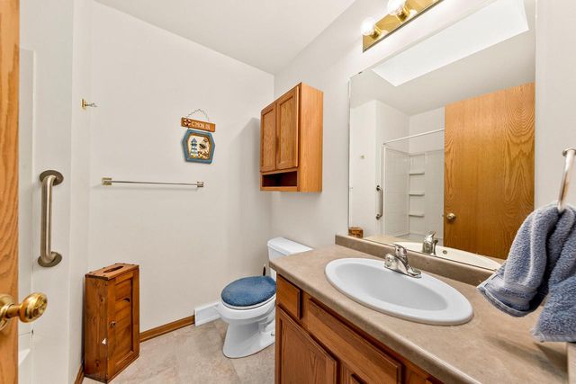 1711 Airport DRIVE, Hartford, WI 53027