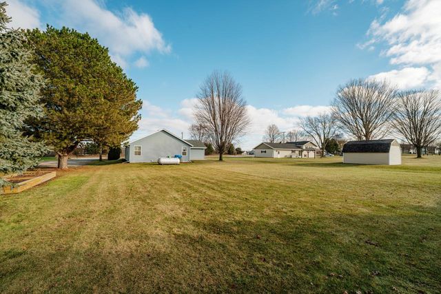 1711 Airport DRIVE, Hartford, WI 53027