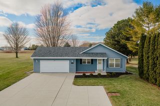 1711 Airport DRIVE, Hartford, WI 53027