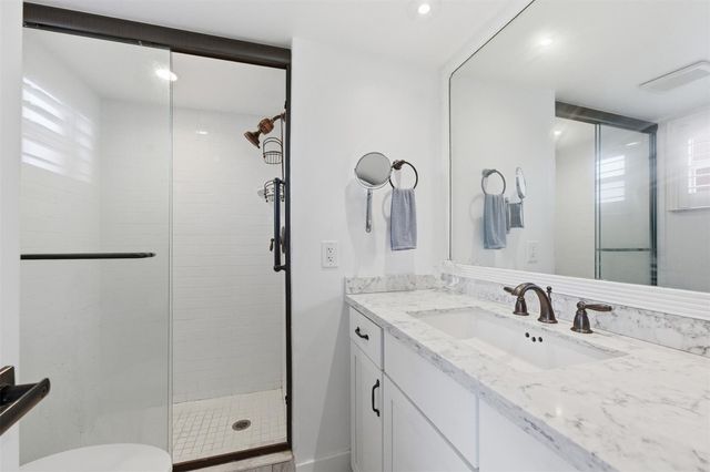 9460 Sunrise Lakes Boulevard 112, Sunrise, FL 33322