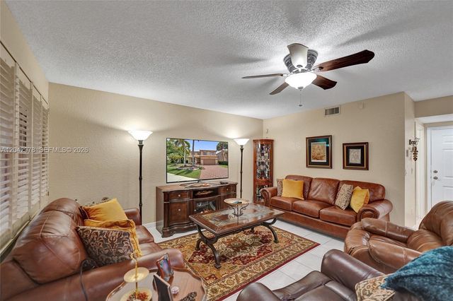 16091 La Costa Drive, Weston, FL 33326