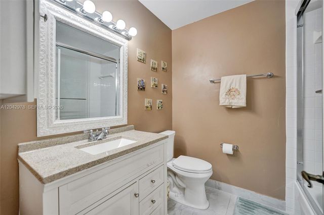 16091 La Costa Drive, Weston, FL 33326