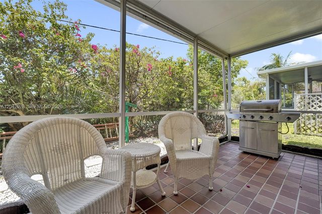 16091 La Costa Drive, Weston, FL 33326