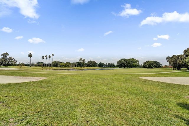 16091 La Costa Drive, Weston, FL 33326