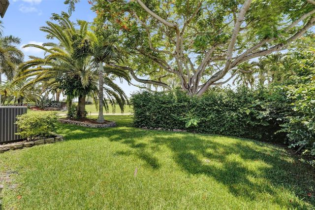 16091 La Costa Drive, Weston, FL 33326