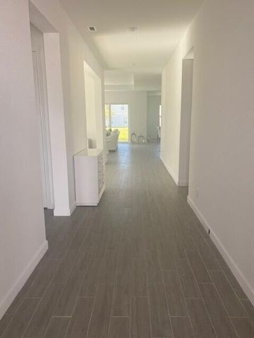 1121 Haywagon Trail, Loxahatchee, FL 33470