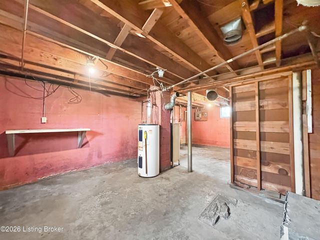 6215 Fox Ave, Louisville, KY 40272