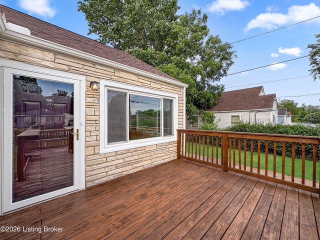 6215 Fox Ave, Louisville, KY 40272
