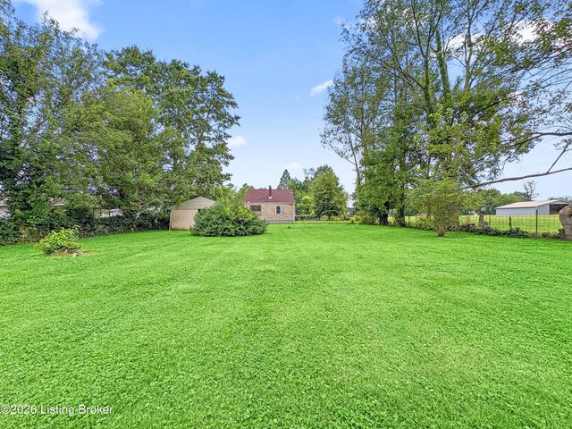 6215 Fox Ave, Louisville, KY 40272