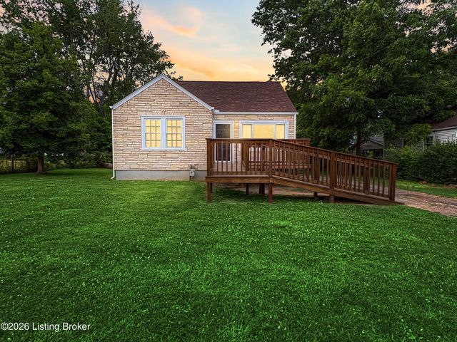 6215 Fox Ave, Louisville, KY 40272