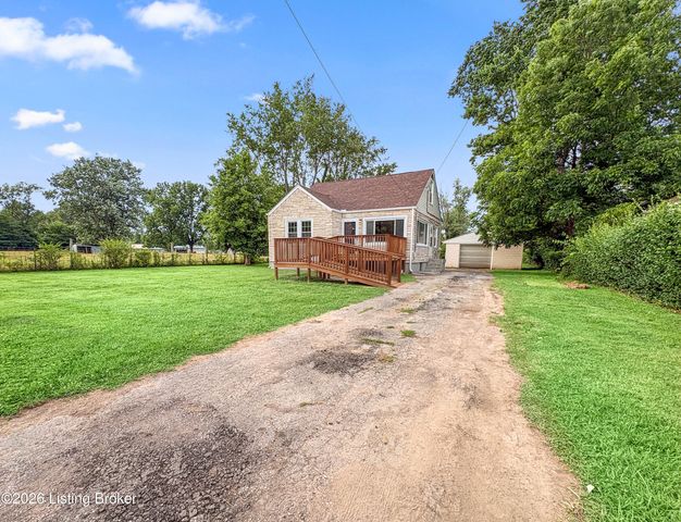 6215 Fox Ave, Louisville, KY 40272