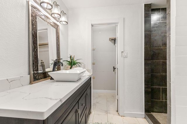 1523 Bamwick Drive, Houston, TX 77090