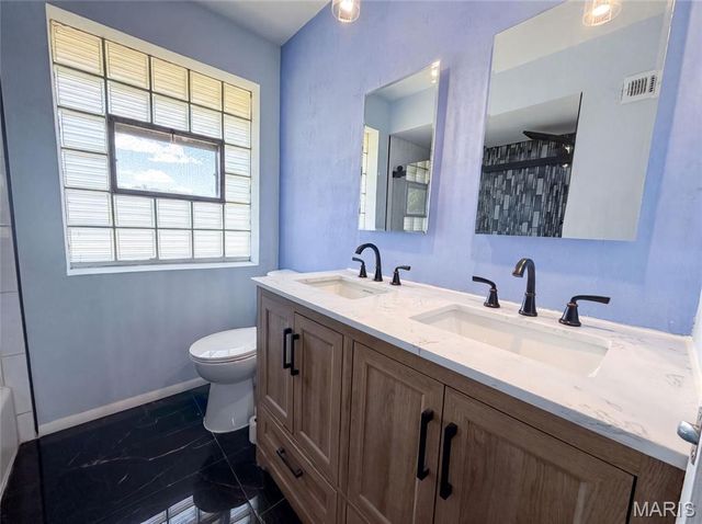 9641 Halls Ferry Road, St Louis, MO 63136