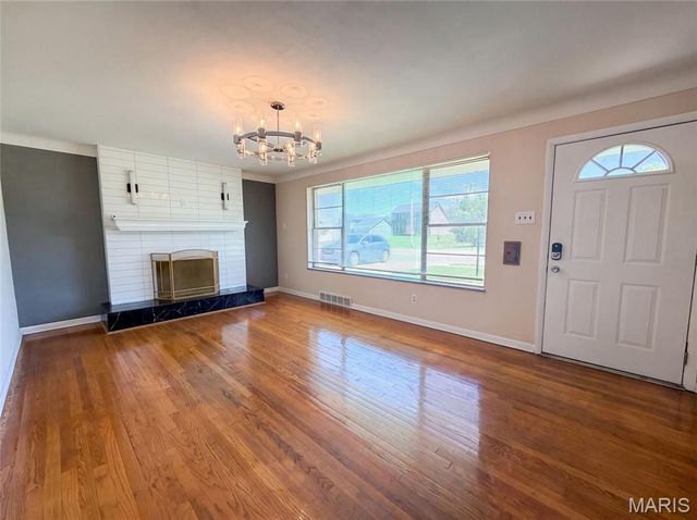 9641 Halls Ferry Road, St Louis, MO 63136