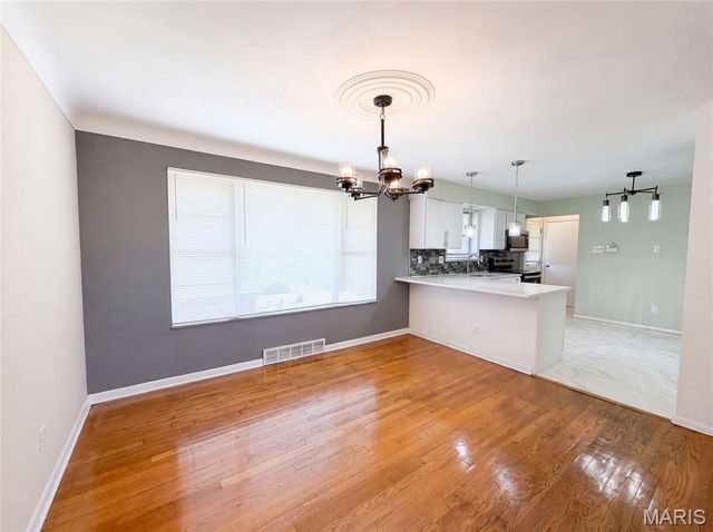 9641 Halls Ferry Road, St Louis, MO 63136