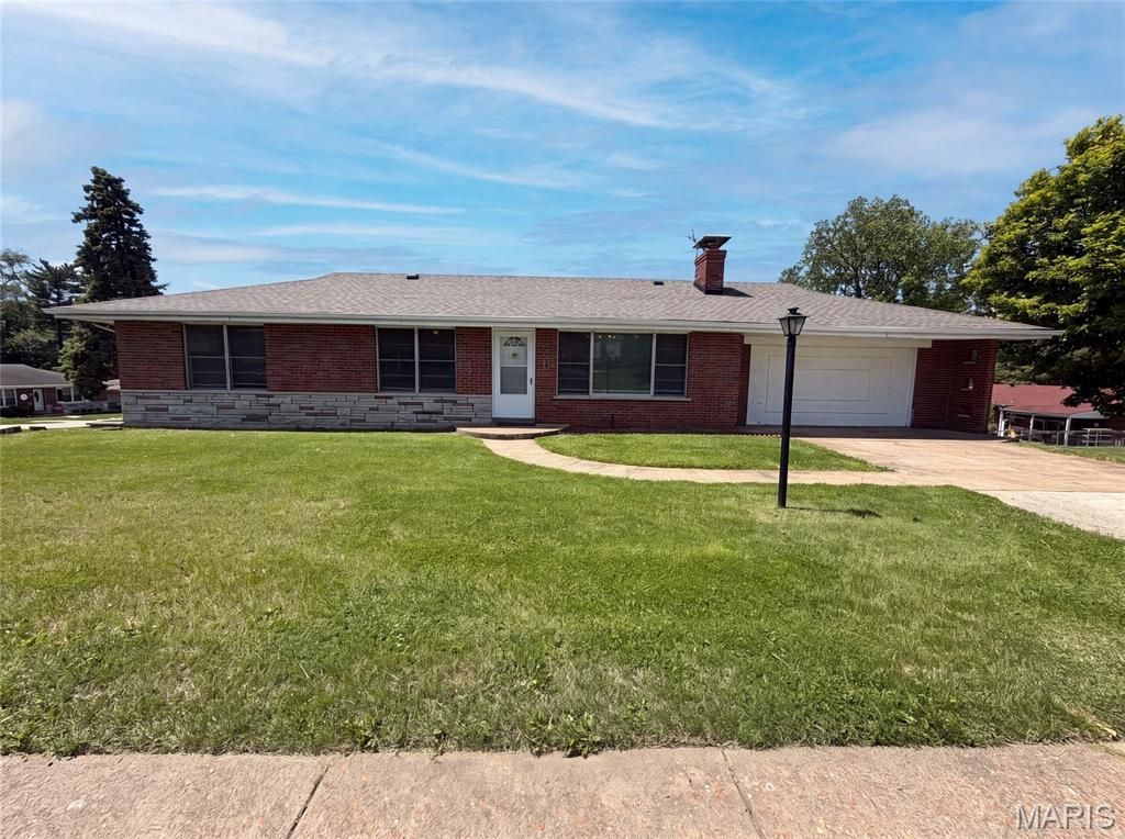 9641 Halls Ferry Road, St Louis, MO 63136