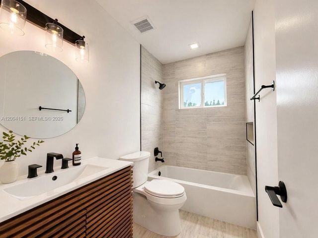 1426 Coolidge St, Hollywood, FL 33020