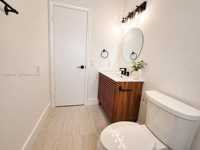 1426 Coolidge St, Hollywood, FL 33020