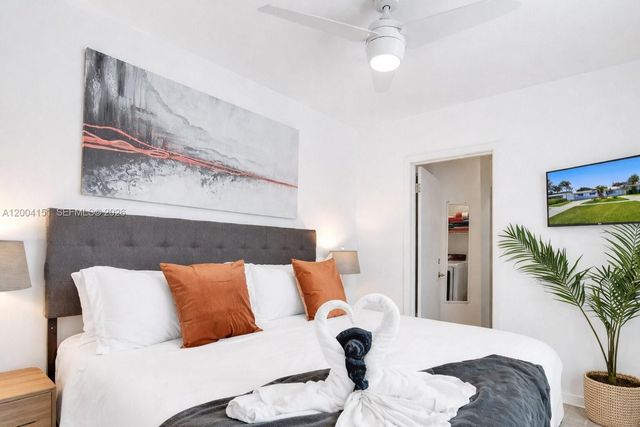 1426 Coolidge St, Hollywood, FL 33020