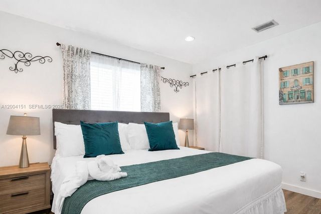 1426 Coolidge St, Hollywood, FL 33020