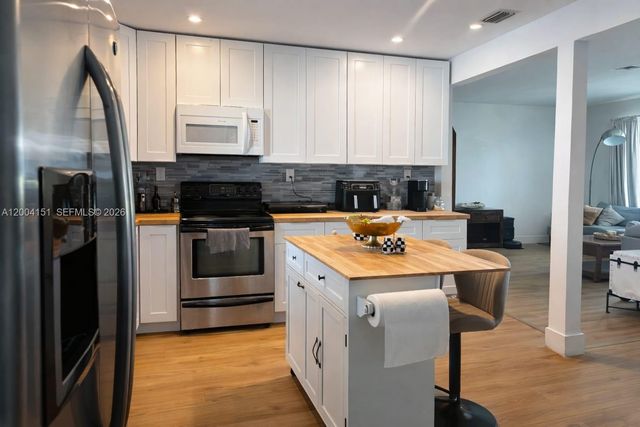 1426 Coolidge St, Hollywood, FL 33020