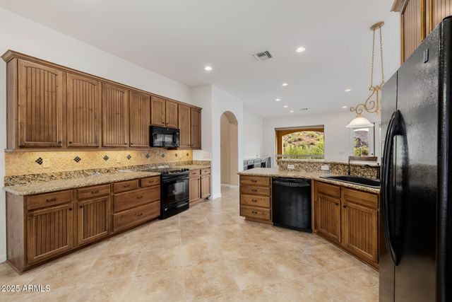 18685 E AGUA Vista, Black Canyon City, AZ 85324