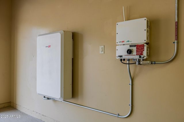 18685 E AGUA Vista, Black Canyon City, AZ 85324