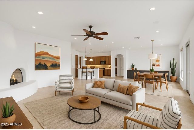 18685 E AGUA Vista, Black Canyon City, AZ 85324