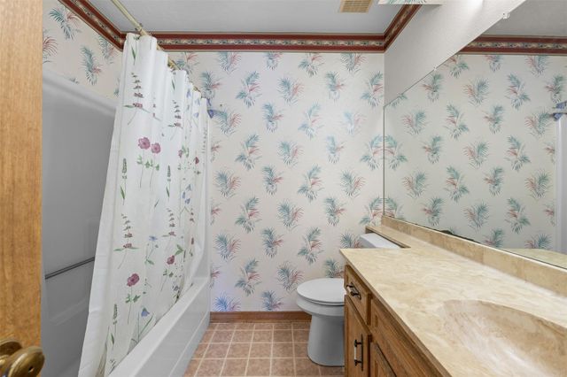 1196 Sherrill LN, Lexington, TX 78947