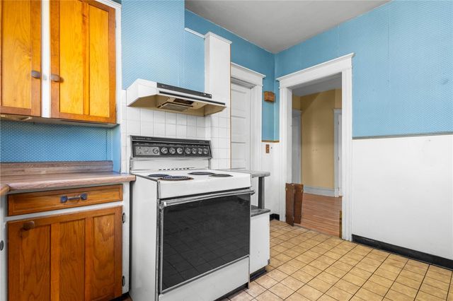 7 Hull Park, Batavia City, NY 14020