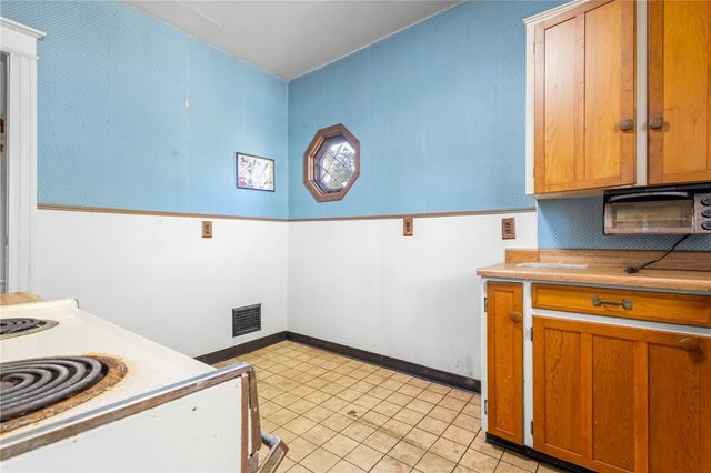 7 Hull Park, Batavia City, NY 14020