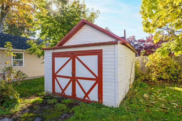 7 Hull Park, Batavia City, NY 14020