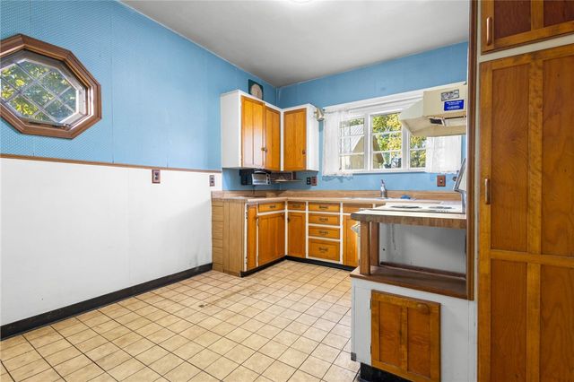 7 Hull Park, Batavia City, NY 14020