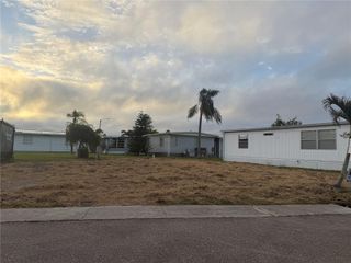 5621 SUNFLOWER ROAD, Venice, FL 34293