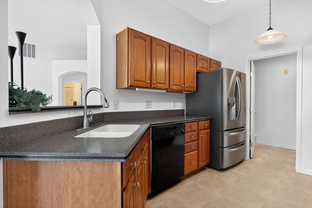 1854 Mimosa Trail, Florence, KY 41042