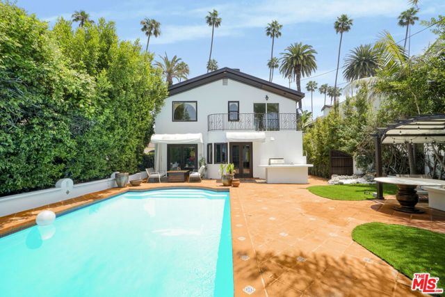 209 N Doheny Drive, Beverly Hills, CA 90211