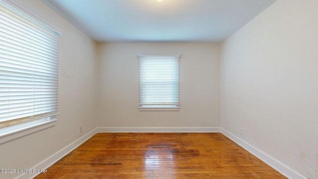 3806 Napanee Rd, Louisville, KY 40207