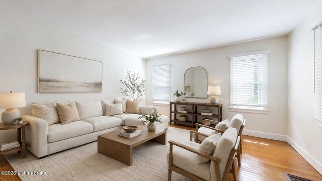 3806 Napanee Rd, Louisville, KY 40207