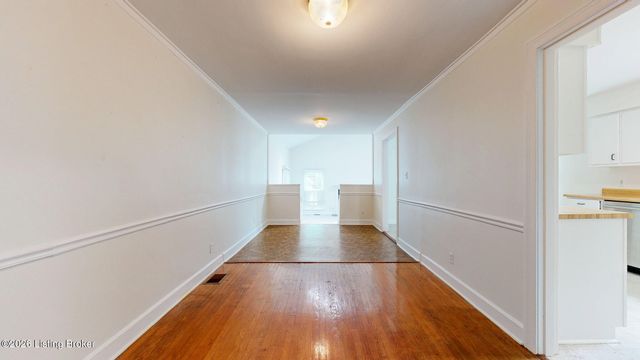 3806 Napanee Rd, Louisville, KY 40207