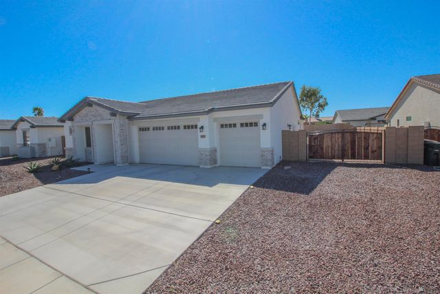 11743 E 26 St, Yuma, AZ 85367