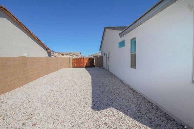 11743 E 26 St, Yuma, AZ 85367