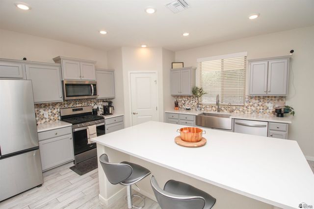 11743 E 26 St, Yuma, AZ 85367