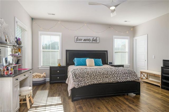 1727 Eastover Drive, Kernersville, NC 27284