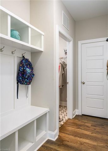 1727 Eastover Drive, Kernersville, NC 27284