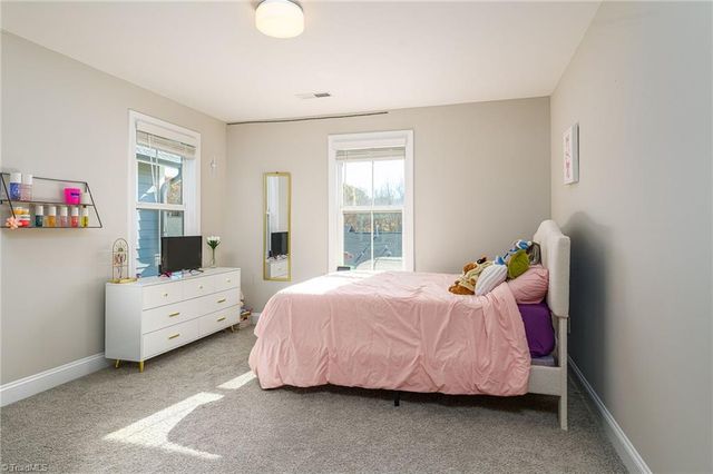 1727 Eastover Drive, Kernersville, NC 27284