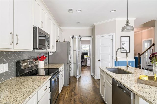 1727 Eastover Drive, Kernersville, NC 27284