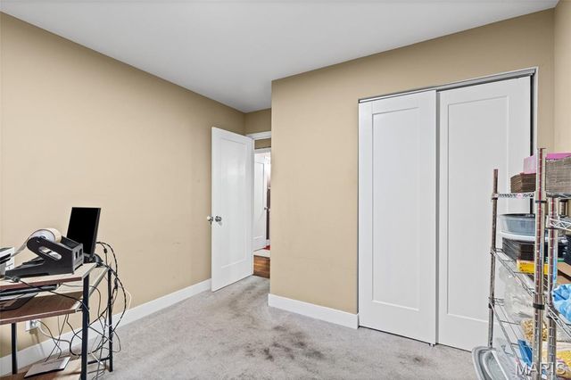 1198 Soria Street, St Louis, MO 63138