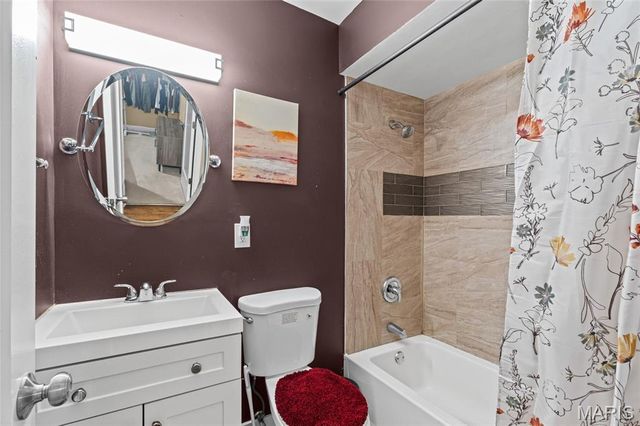 1198 Soria Street, St Louis, MO 63138