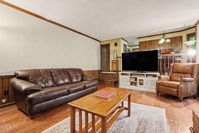 8804 N View Court, Raleigh, NC 27613